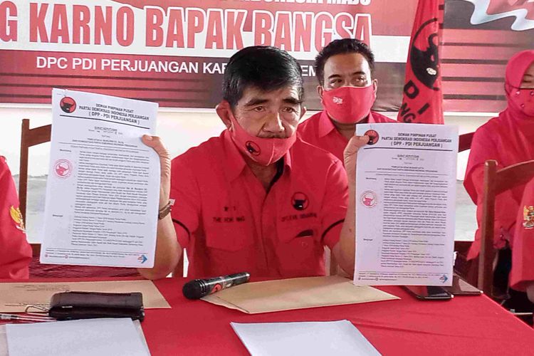 Waduh, PDIP Pecat Bupati Semarang dan Anaknya Karena Dianggap Tak Patuh 1