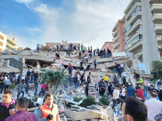 Gempa Guncang Turki dan Yunani Terasa Hingga Bulgaria, 20 Orang Dilaporkan Tewas 1