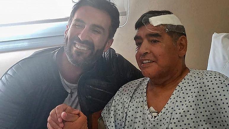 Usut Meninggalnya si ‘Tangan Tuhan’, Polisi Geledah Rumah dan Klinik Dokter Maradona 1