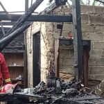 Satu rumah di Serua, Tangsel hangus terbakar yang diakibatkan charger handphone alami korslet. Foto/IST