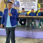Ketua Dewan Pimpinan Cabang (DPC) Partai Demokrat Kabupatren Tangerang M. Nawa Said Dimyati memberikan arahan kepada para kader.  